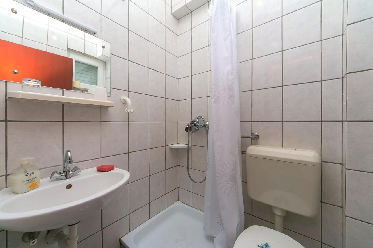Apartments By The Sea Podaca, Makarska - 516 المظهر الخارجي الصورة